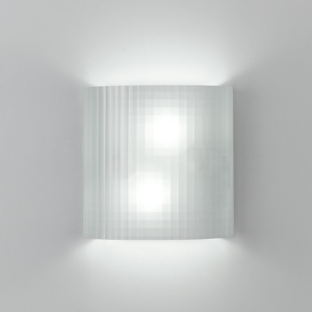 Facet Wall Lamp by Rezek Artemide Wall Lamps